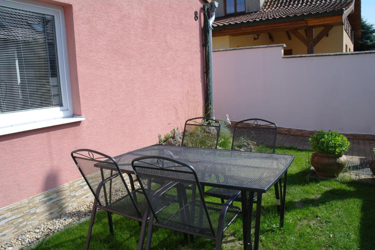 Rodinny Dom Auris Piest'any Exteriér fotografie